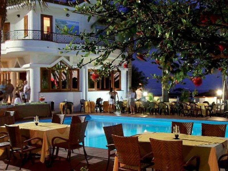 Baia Del Capo Hotel Ricadi Kültér fotó