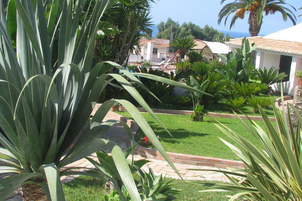 Baia Del Capo Hotel Ricadi Kültér fotó